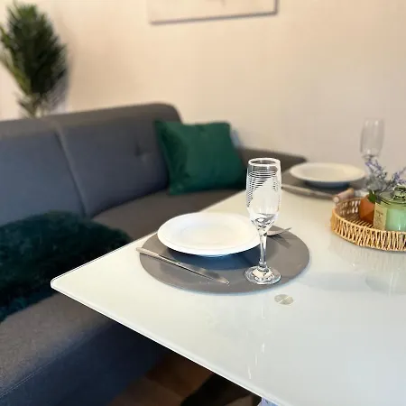 Nid Douillet Proche Centre * Troyes